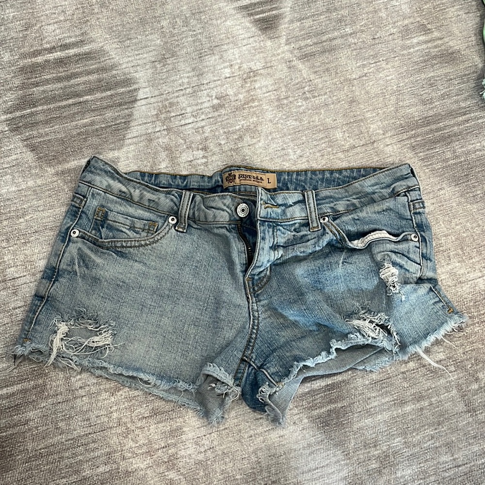 Just USA distressed denim shorts size large